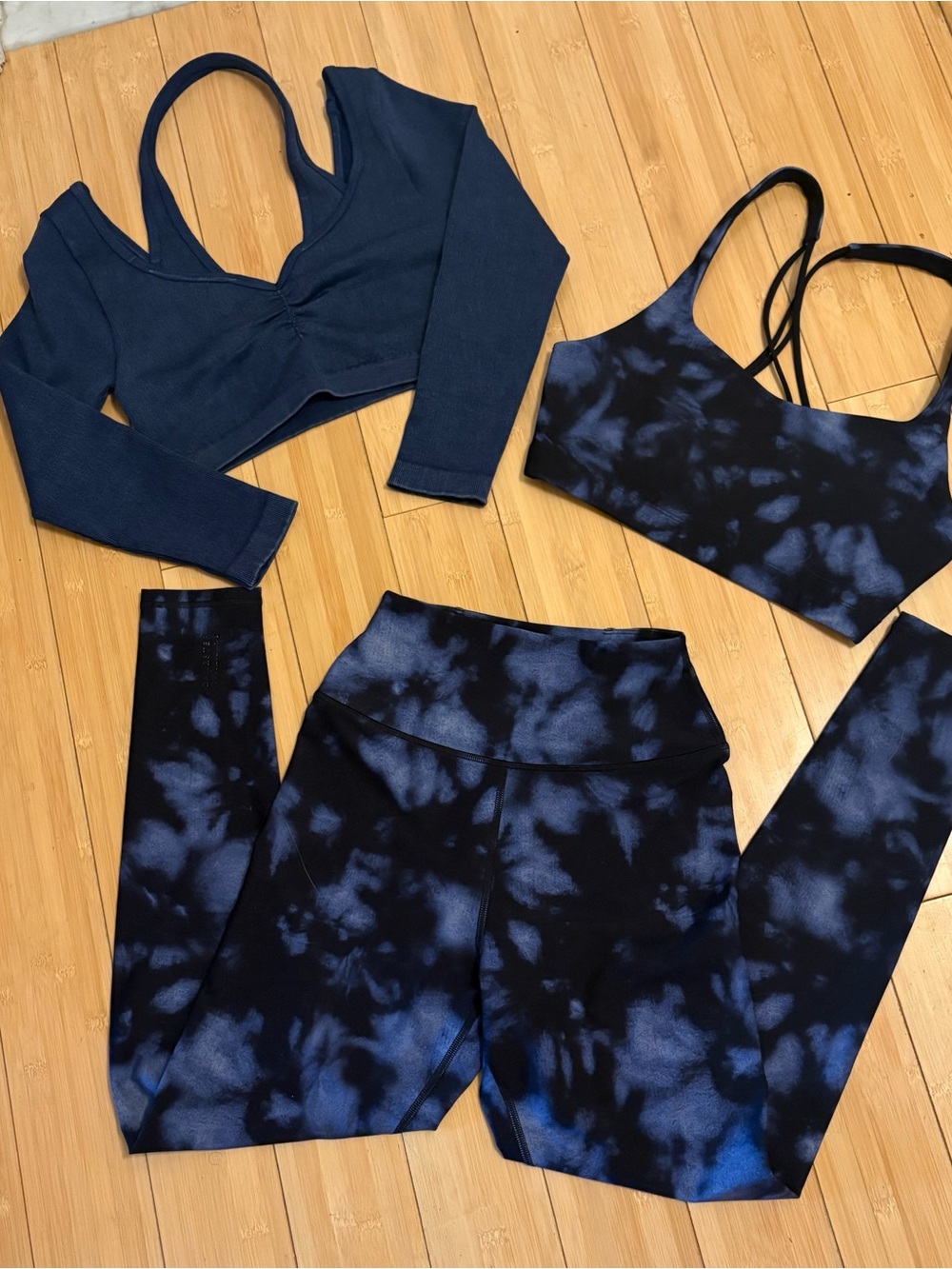 3PC SG Bundle! Nirvana Lotus Leggings, Bra (no pads), and Top! Pristine!